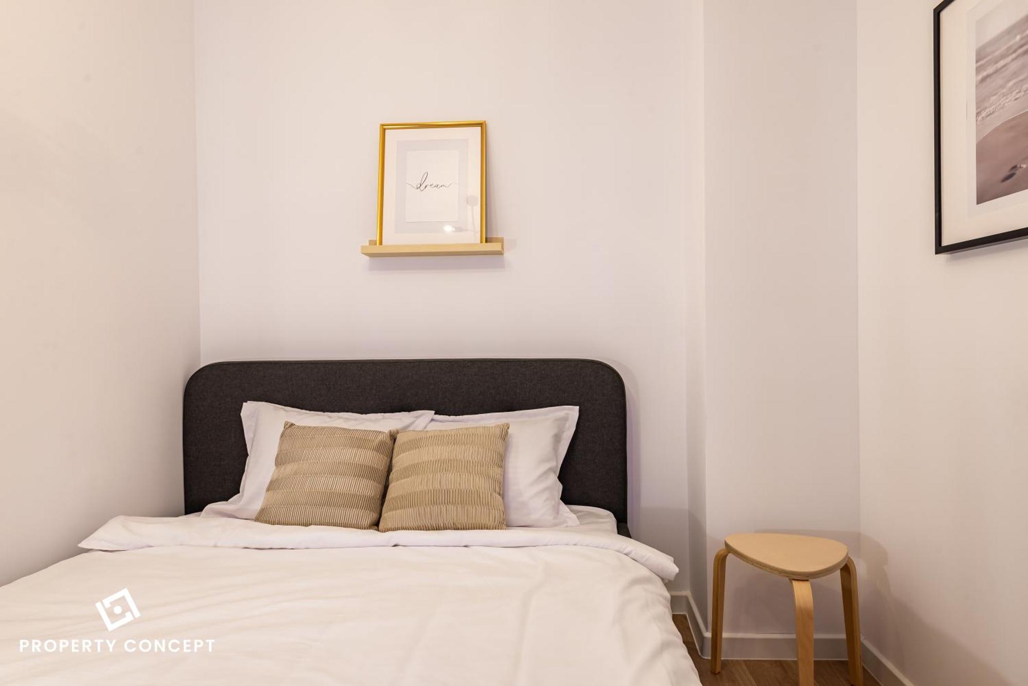 Apartment 921